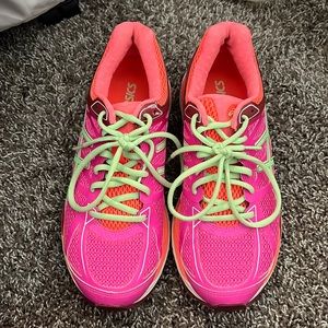 Running shoes